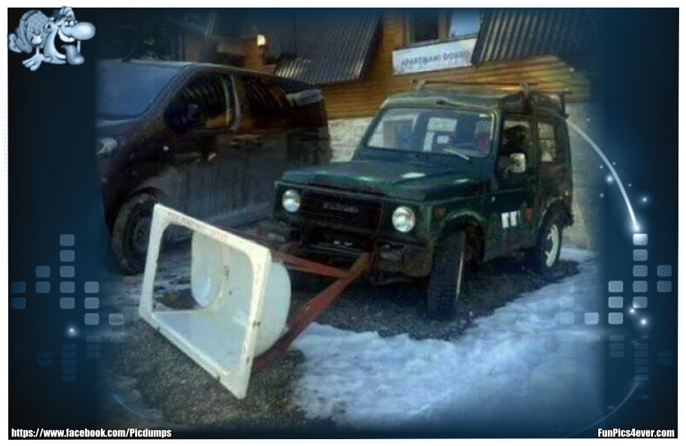 Schneeschieber - wer hat schon eine Badewanne zum Schnee schieben am Auto?