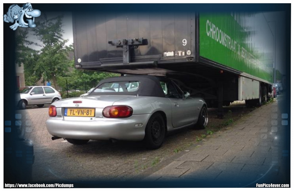 Cabrio Garage - tolle Idee. So bleibt das Verdeck wenigstens trocken.