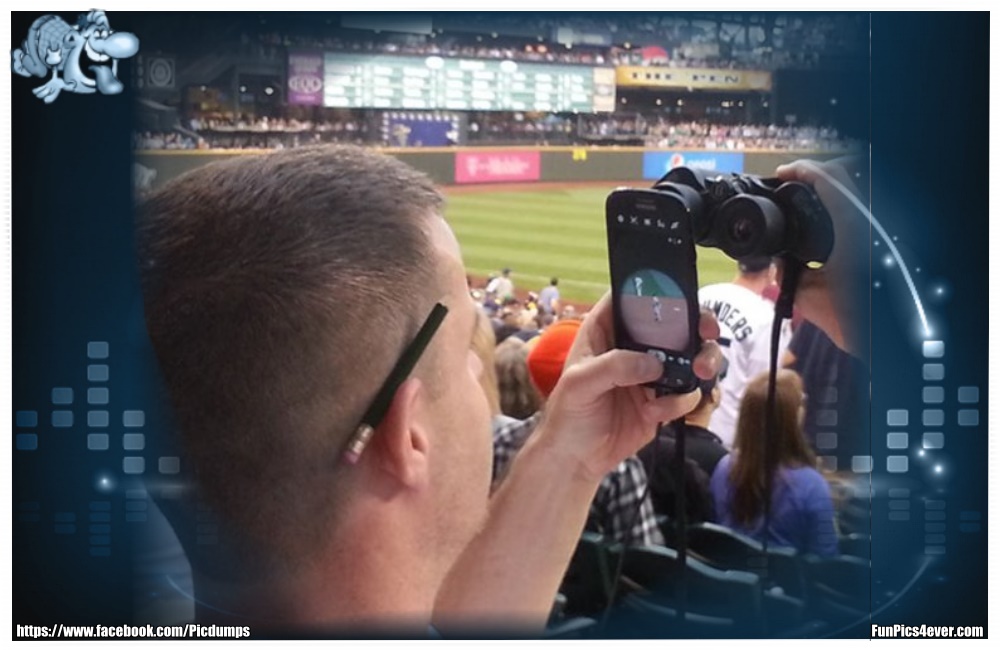 Mega Zoom - wenn die Zoom-Funktion am Handy zu schwach ist, dann muss eben ein Fernglas herhalten.