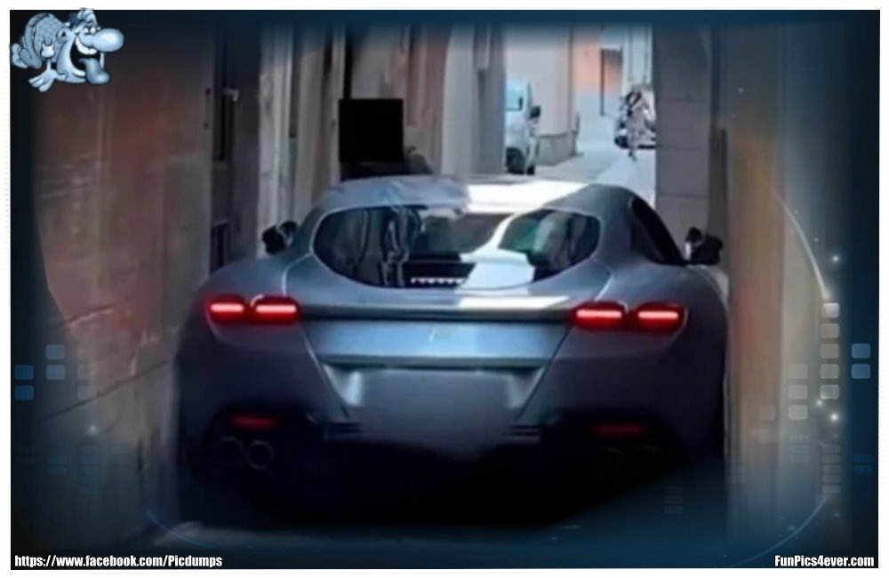 Enge Gasse - das wird nicht billig, wenn der Sportwagen sich da festgefahren hat.