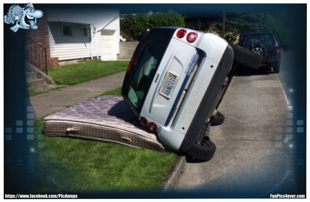 Da ist der Smart wohl etwas müde. Lassen wir ihn schön schlafen.