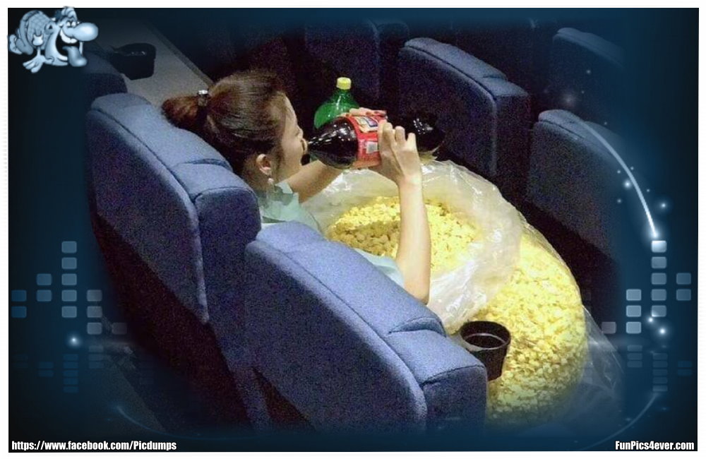 Eine Portion Popcorn und eine Cola. Das sollte doch für den Aufenthalt im Kino reichen, oder?