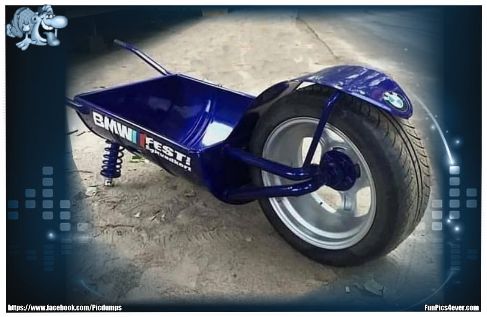 Eine BMW Schubkarre muss ich auch noch haben . Als BMW Fan ein absolutes Must-have.